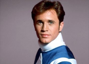 GO GO POWER RANGERNS: Ranger Azul é confirmado na CCXP