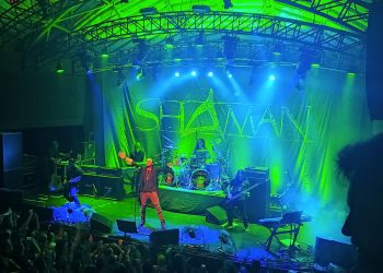 De volta a ativa Shaman Marca o retorno em show no Circo Voador
