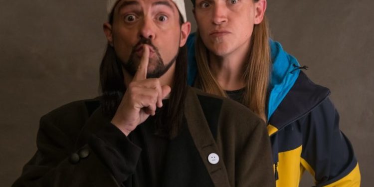 Kevin Smith e Jason Mewes enfrentam quarentena de maneira criativa com brinquedos do Batman