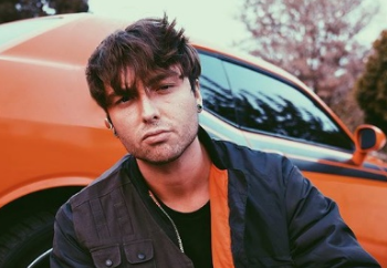 Wesley Stromberg, vocalista do Emblem3, lança Let Me Know