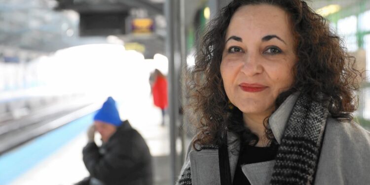 CCXP: Emil Ferris Fala sobre superação na criação de HQ “Minha Coisa Favorita É Monstr0”