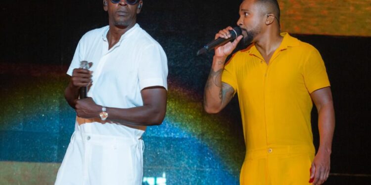 Com ingressos esgotados seu Jorge e Alexandre Pires estreiam tour mundial “Irmãos” em Portugal