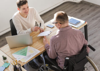 Emprego Apoiado promove inserção e desenvolvimento de pessoas com deficiência no mercado de trabalho