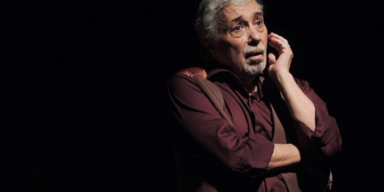 Pedro Paulo Rangel volta com “O Ator e o Lobo” no Teatro Laura Alvim