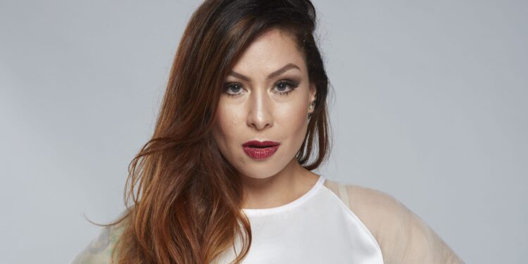 Pitty convida Céu e Marcelo D2 para participar do primeiro show da turnê comemorativa dos 20 anos do disco Admirável Chip Novo, que acontecerá em São Paulo durante o Festival Turá.