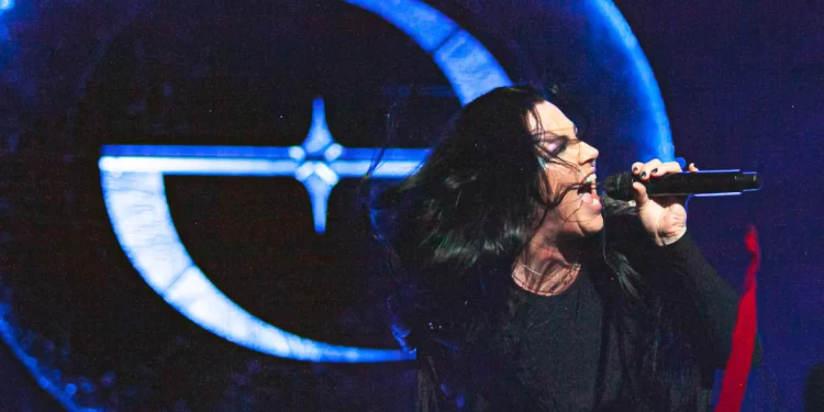 Evanescence Encanta Multidão em São Paulo com Espetáculo Memorável