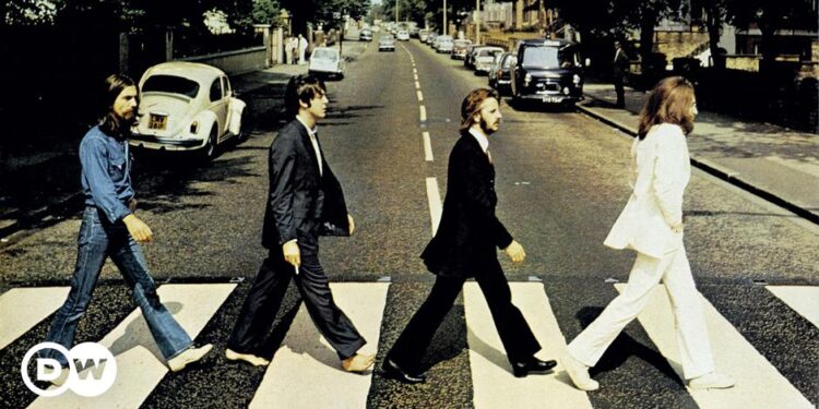 Os Beatles Surpreendem com o Lançamento de ‘Now and Then’ e Novas Mixagens de Coletâneas Clássicas
