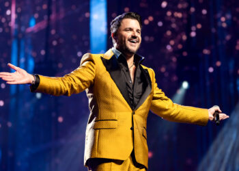 Maurício Manieri traz espetáculo “Classics” ao Rio com show especial de fim de ano