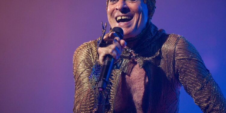 Ney Matogrosso Traz ‘Bloco na Rua’ de Volta ao QUALISTAGE