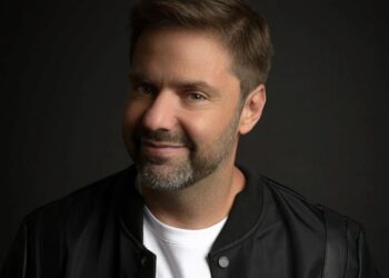 Fábio Rabin é atração do Festival Humor Contra-Ataca – Vol. 2 no dia 7 de fevereiro, no Qualistage