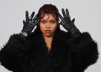 Duquesa chega rasgando no Circo Voador com show esgotado e um bonde de peso