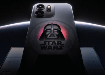 O Lado Sombrio ao Alcance do Toque: OPPO Surpreende na CCXP com Edição Sensorial do Darth Vader