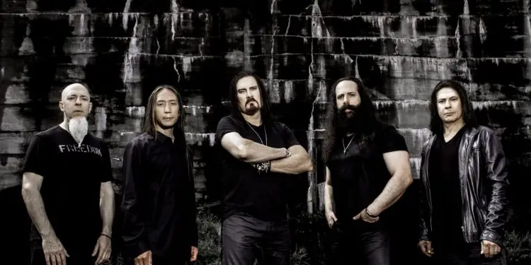 Faltando menos de um mês para Tour de Dream Theater fãs sonham com line up perfeito