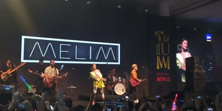 Penúltimo dia de Festival Tudum trouxe debate sobre representatividade e show da banda Melim