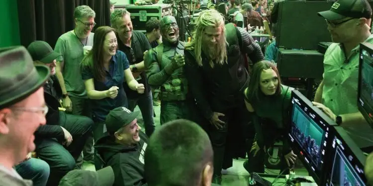 2 anos de Vingadores Ultimato: Irmãos Russo postam foto de bastidores