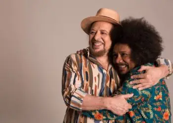 Chico César e Geraldo Azevedo apresentam Violivoz no Circo Voador
