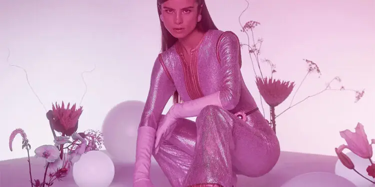 Giulia Be realiza ensaios finais para a emocionante ‘Disco Voador Tour’ na Arena Mandurí”