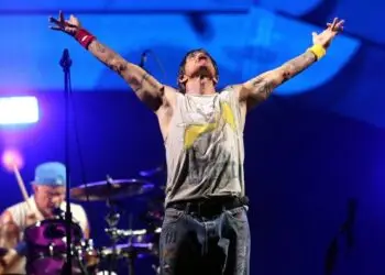 Red Hot Chili Peppers: Música, Energia e Acessibilidade em Destaque no Show no Estádio Nilton Santos