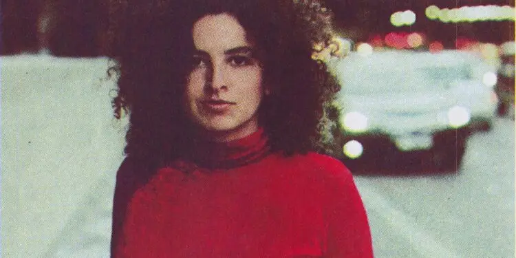 Dora Morelenbaum lança Pique, seu álbum de estreia, com show no Teatro Rival Petrobras