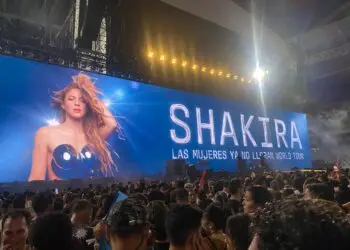 Shakira dá início à turnê mundial com show grandioso no Rio de Janeiro