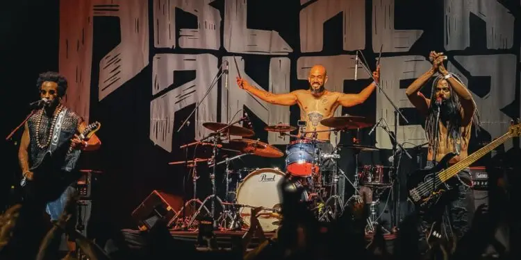 O Trovão de Minas no Templo Carioca: Black Pantera Grava Álbum Histórico no Circo Voador Lançando um Manifesto Sonoro