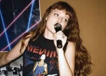 CCXP25: Deezer estreia no evento com desafio musical no Palco Magic e parceria estratégica